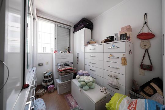 Quarto 1 de apartamento para alugar com 2 quartos, 48m² em Jardim Santa Teresinha, São Paulo