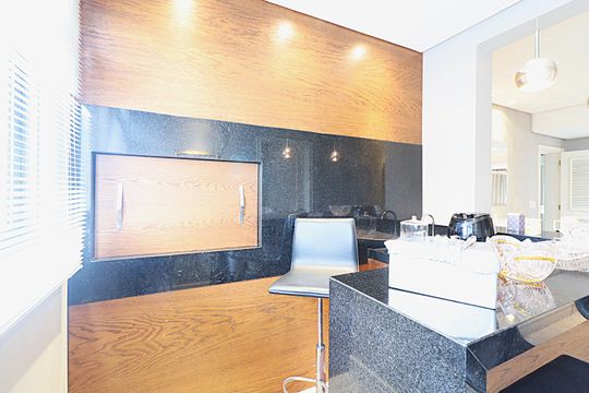 Varanda Sala de Jantar de apartamento à venda com 4 quartos, 200m² em Rio Branco, Porto Alegre