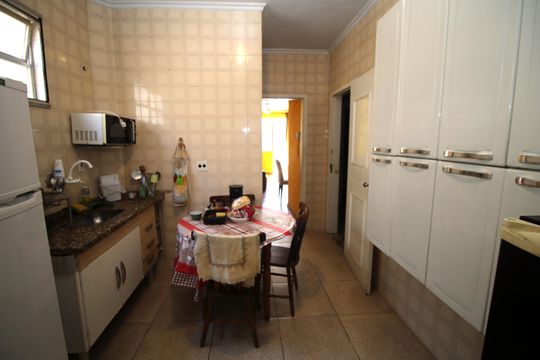 Cozinha de apartamento à venda com 3 quartos, 63m² em Vista Alegre, Rio de Janeiro