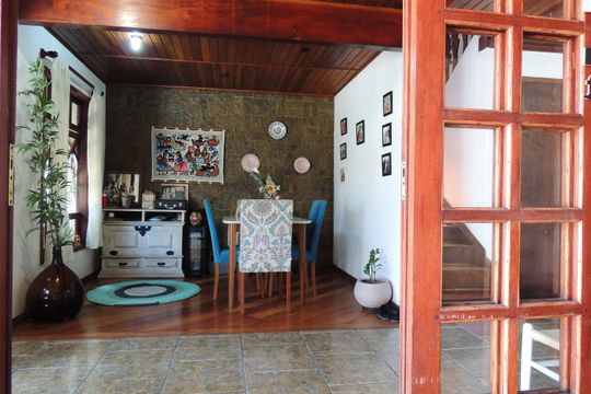 Sala 1 de casa à venda com 4 quartos, 250m² em Anil, Rio de Janeiro