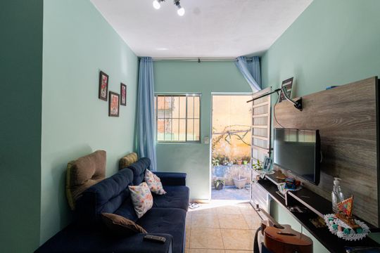 Casa à venda com 2 quartos, 78m² em Vila Marilena, São Paulo