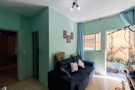 Sala de casa à venda com 2 quartos, 78m² em Vila Marilena, São Paulo