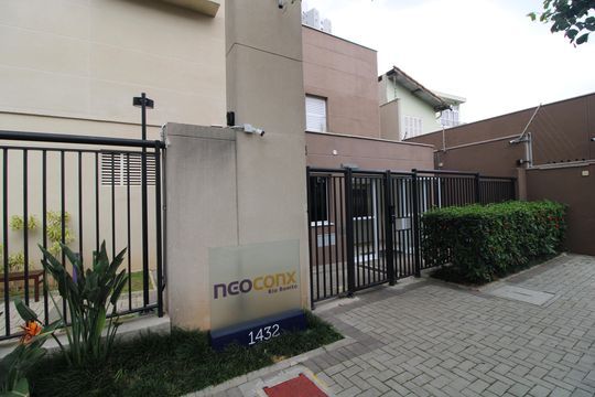 Fachada de apartamento para alugar com 2 quartos, 35m² em Socorro, São Paulo