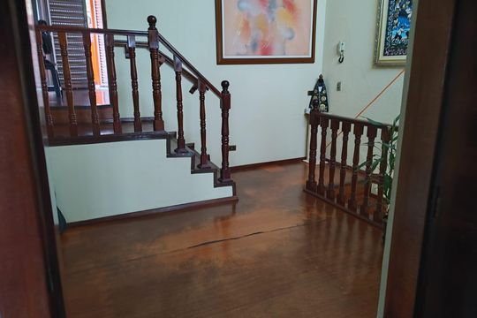 Casa à venda com 5 quartos, 260m² em Vila Brasilio Machado, São Paulo