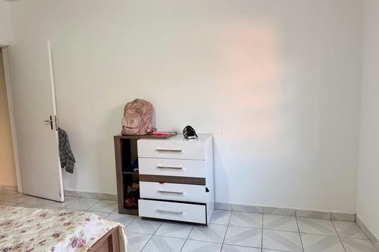 Quarto 1 de casa à venda com 2 quartos, 100m² em Jardim Cordeiro, São Paulo
