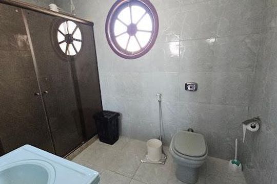 Casa à venda com 2 quartos, 216m² em Piratininga, Niterói