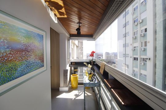 Varanda gourmet de apartamento à venda com 2 quartos, 81m² em Independência, Porto Alegre