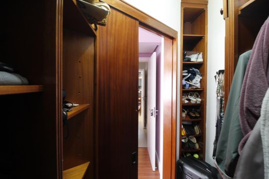 Closet da suíte 1 de apartamento à venda com 2 quartos, 81m² em Independência, Porto Alegre