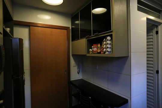 Cozinha de apartamento à venda com 4 quartos, 200m² em Sagrada Família, Belo Horizonte