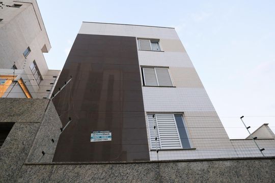 Fachada de apartamento à venda com 4 quartos, 200m² em Sagrada Família, Belo Horizonte