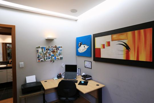Escritório de apartamento à venda com 4 quartos, 200m² em Sagrada Família, Belo Horizonte