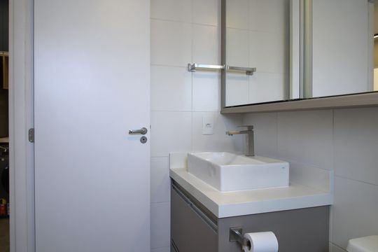 Banheiro  de kitnet/studio à venda com 1 quarto, 30m² em Vila Olímpia, São Paulo