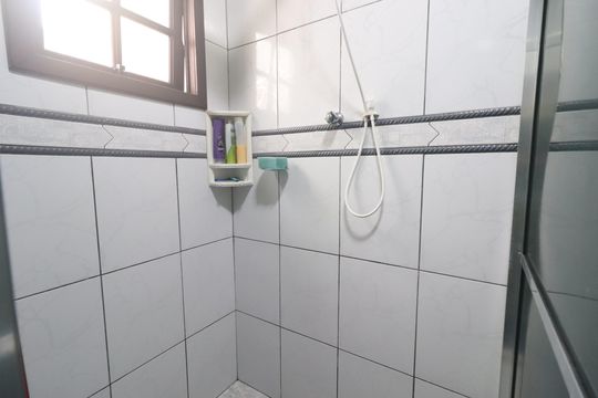 Banheiro de casa à venda com 5 quartos, 231m² em Vila Nova, Novo Hamburgo