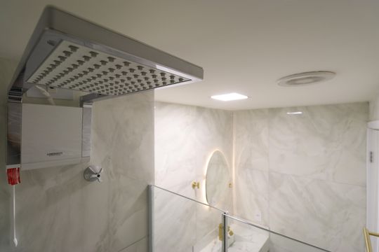 Banheiro da Suíte de kitnet/studio à venda com 1 quarto, 26m² em Vila Pompéia, São Paulo