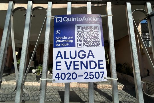 Plaquinha de apartamento para alugar com 2 quartos, 55m² em Madureira, Rio de Janeiro
