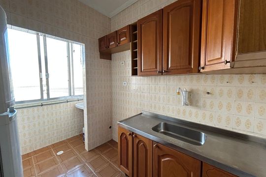 Cozinha de apartamento para alugar com 2 quartos, 55m² em Madureira, Rio de Janeiro