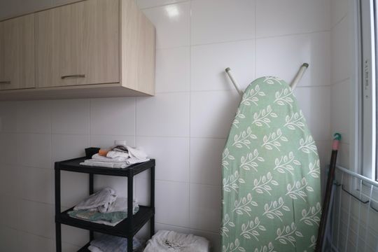 Área de Serviço de apartamento para alugar com 2 quartos, 59m² em Vila Julia, Guarujá