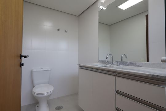 Banheiro da Suíte 3 de apartamento à venda com 5 quartos, 272m² em Vila Andrade, São Paulo
