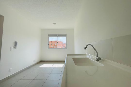 Cozinha de apartamento para alugar com 2 quartos, 33m² em Vila Maria, São Paulo