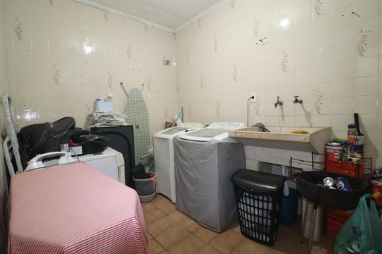 Área de Serviço de casa à venda com 3 quartos, 264m² em Vila Francisco Matarazzo, Santo André