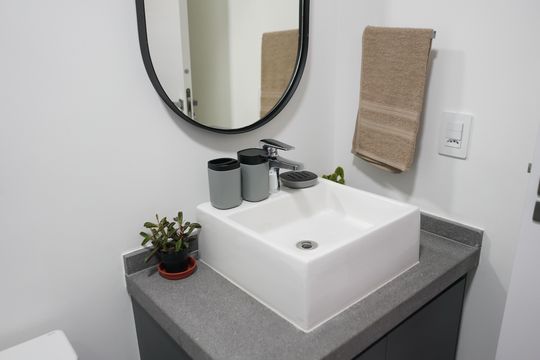 Banheiro Social de kitnet/studio à venda com 1 quarto, 25m² em Vila Regente Feijó, São Paulo