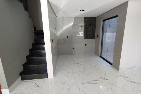Casa à venda com 2 quartos, 91m² em Parque das Nações, Santo André