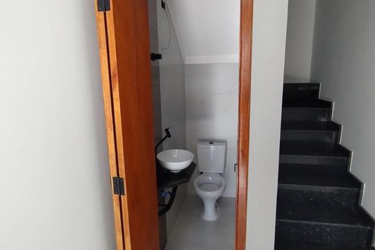 Lavabo de casa à venda com 2 quartos, 91m² em Parque das Nações, Santo André