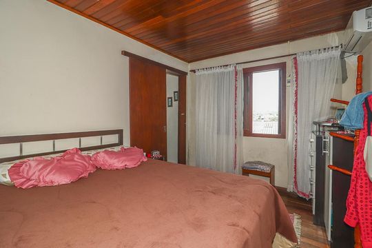 Quarto de casa à venda com 2 quartos, 240m² em Passo das Pedras, Porto Alegre