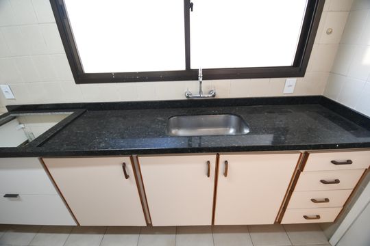 Cozinha de apartamento à venda com 3 quartos, 120m² em Vila Industrial (campinas), Campinas