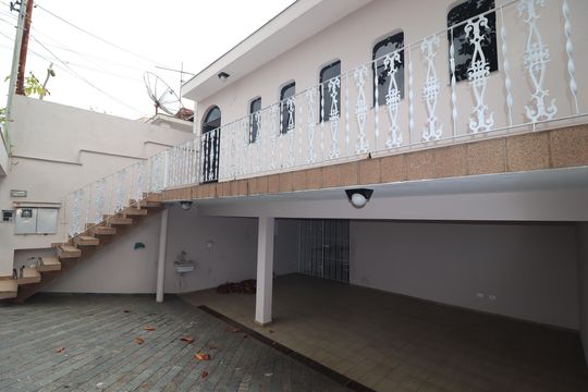 Garagem de casa à venda com 2 quartos, 194m² em Vila Camilópolis, Santo André