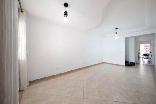 Casa à venda com 2 quartos, 96m² em Vila Sao Francisco, São Paulo