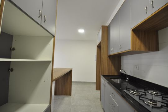 Cozinha de apartamento à venda com 1 quarto, 41m² em Vila Medeiros, São Paulo