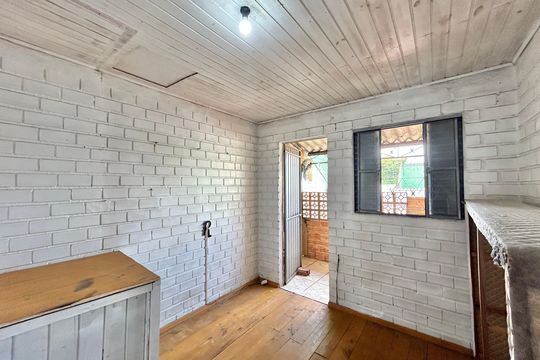 Quarto 2 de casa para alugar com 2 quartos, 70m² em Santos Dumont, São Leopoldo