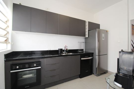 Cozinha e Área de Serviço de apartamento para alugar com 3 quartos, 90m² em Itaim Bibi, São Paulo
