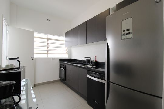 Cozinha e Área de Serviço de apartamento para alugar com 3 quartos, 90m² em Itaim Bibi, São Paulo