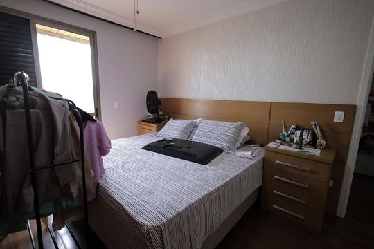 Quarto Suíte 3 de apartamento para alugar com 3 quartos, 180m² em Vila Gilda, Santo André