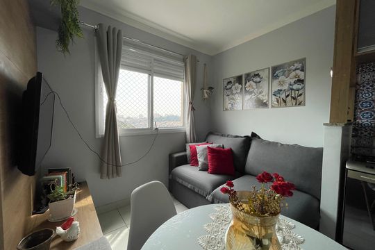 Sala de apartamento à venda com 2 quartos, 32m² em Jardim Celeste, São Paulo