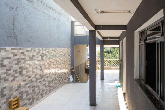 Área de Serviço de casa à venda com 4 quartos, 186m² em Piraporinha, Diadema