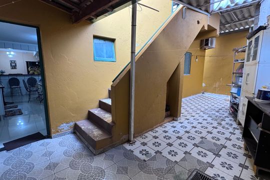 Quintal de casa à venda com 5 quartos, 293m² em Jardim Eulina, Campinas