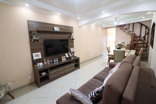 Sala de casa à venda com 3 quartos, 125m² em Cipava, Osasco