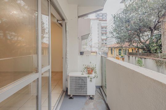 Varanda de apartamento à venda com 1 quarto, 55m² em Pinheiros, São Paulo
