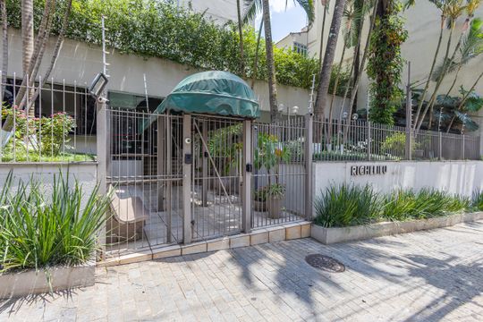 Fachada de apartamento à venda com 1 quarto, 55m² em Pinheiros, São Paulo