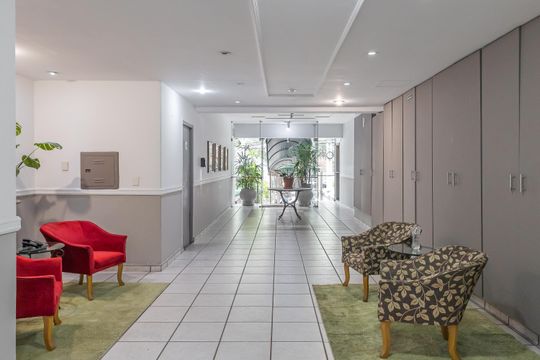 Hall social de apartamento à venda com 1 quarto, 55m² em Pinheiros, São Paulo