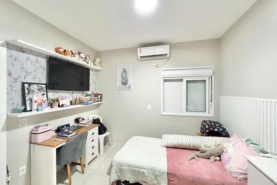 Quarto de casa à venda com 3 quartos, 176m² em Vicentina, São Leopoldo