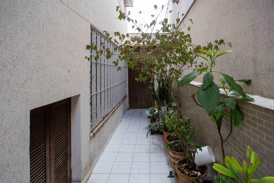 Quintal de casa à venda com 3 quartos, 363m² em Jardim Brasilandia, São Bernardo do Campo