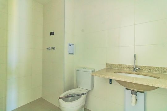 Banheiro Social de kitnet/studio à venda com 1 quarto, 30m² em Vila Santa Catarina, São Paulo