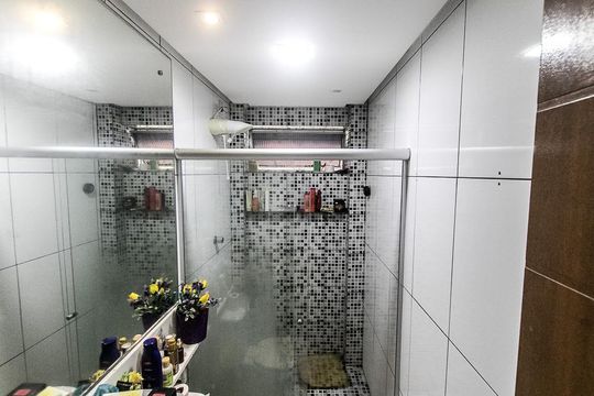 Banheiro de apartamento para alugar com 2 quartos, 51m² em Cabula, Salvador