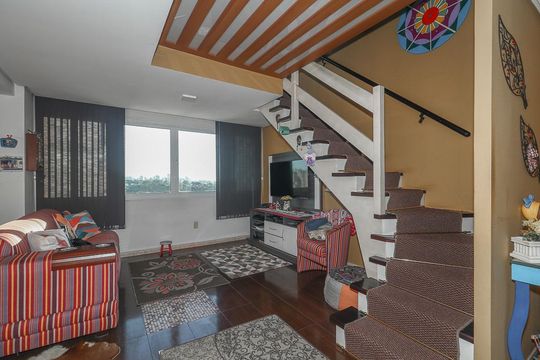 Sala de apartamento à venda com 3 quartos, 110m² em Passo D’areia, Porto Alegre