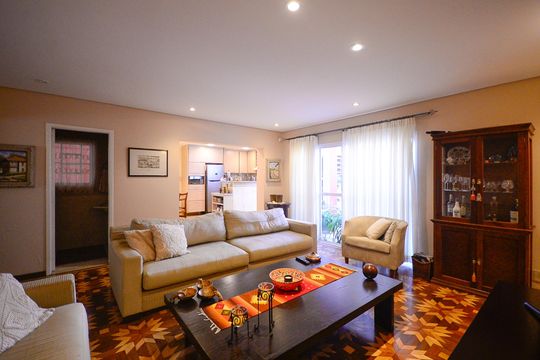 Sala de casa à venda com 3 quartos, 260m² em Jardim da Saúde, São Paulo