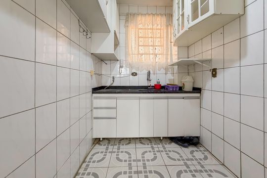 Cozinha de kitnet/studio à venda com 1 quarto, 30m² em Sé, São Paulo